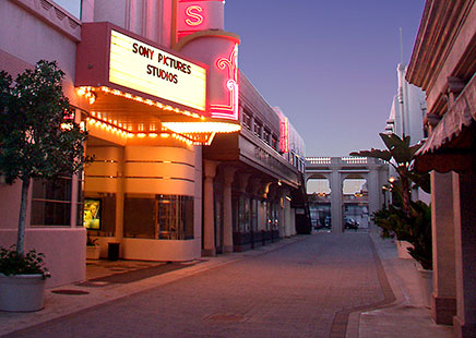 1st Avenue North